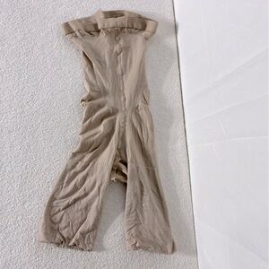 Spanx Nude Beige High Waist Mid Thigh Sculpting Shorts Shapewear B/M